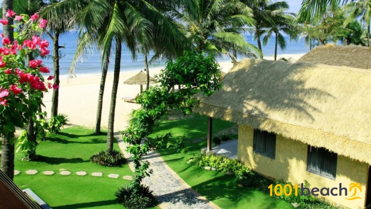 Отель Bamboo Village Beach Resort & Spa фотография