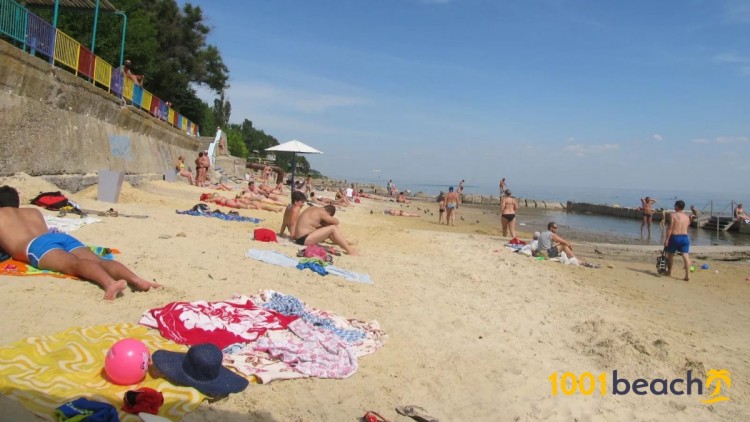 Солнечный пляж в Таганроге